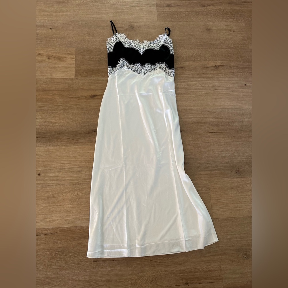12th Tribe satin lace dress
